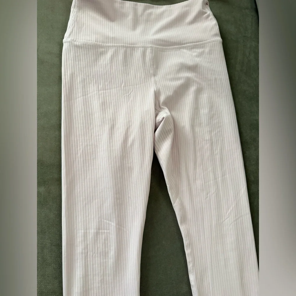 All in Motion Light Pink Ribbed Set - Picture 10 of 13